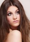 assets/Models/profile/nakissa-clemens/gallery/_resampled/FillWzEwMCwxMzZd/STRINGMAG-BEAUTY-TRENDS-0005-web.jpg